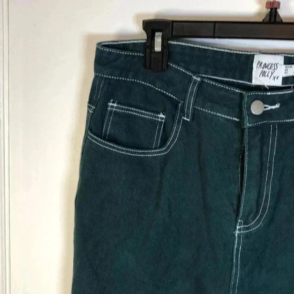 Princess Polly green carpenter jeans.  Size 8. - Picture 4 of 7